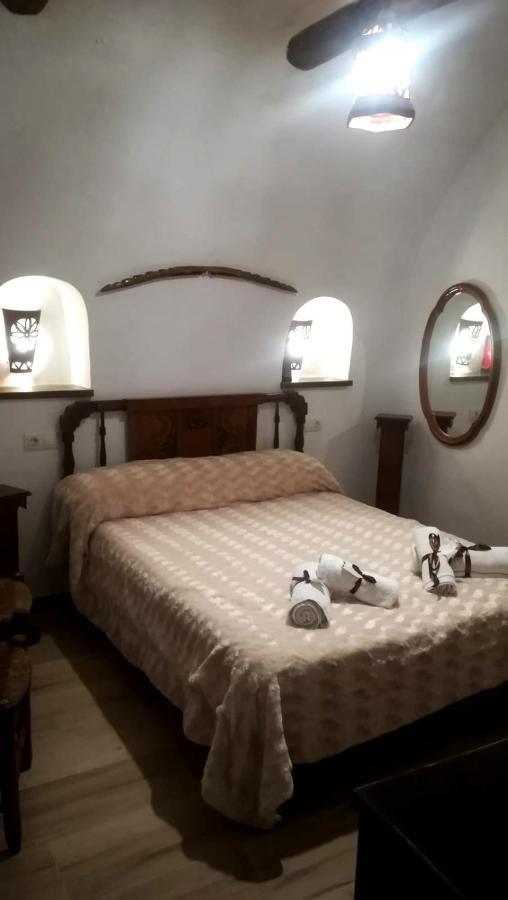 Cueva El Murallon Benamaurel Eksteriør bilde